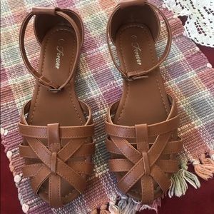 Close-Toe sandal size 8.5